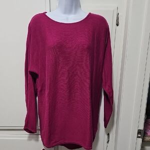 Women's Magenta Long Sleeve Lightweight Pullover Top